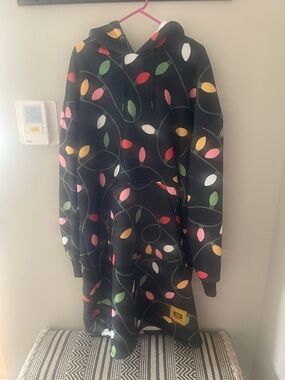 Big Blanket Company Black Hoodie fleece pullover robe